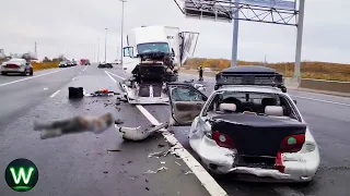 Tragic! Ultimate Near Miss Video Truck Crashes Filmed Seconds Before Disaster To Give You NIGHTMARES