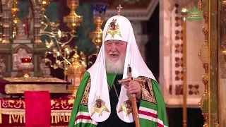 Патриарх Кирилл совершил Пасхальную великую вечерню в Храме Христа Спасителя.