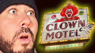 Overnight In USA’s Most Haunted Motel (Clown Motel)