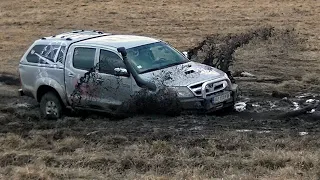 Jeep Grand Cherokee, Mitsubishi Pajero, Toyota Hilux, Nissan Patrol Tourist Off Road Ride