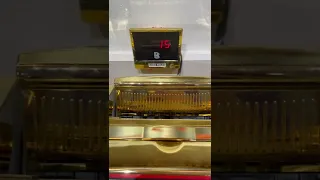 18 carat gold money counter