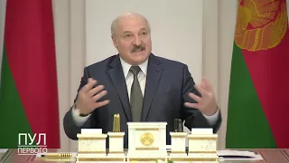 Лукашенко предложил пометить госслужащих, например, значком