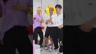 승민이는 집에가고싶다😕 (TIKTOK Stray Kids) #반바지