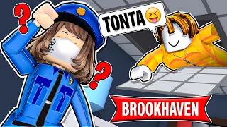 ESCONDIDAS EXTREMAS en BROOKHAVEN 😩 | ROBLOX VR