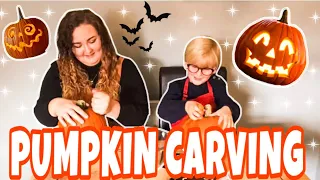 PUMPKIN CARVING I HALLOWEEN VLOG