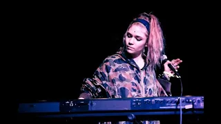 Grimes - Full Performance @Daytrotter (05/23/2013) + Interview