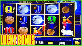 WoW Lucky Bonus! Autumn Moon Dragon Link Slot Machine