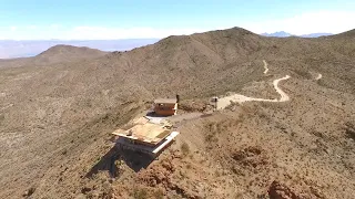 We Explored The CRAZIEST Abandoned Cliff House In The Middle Of Nowhere