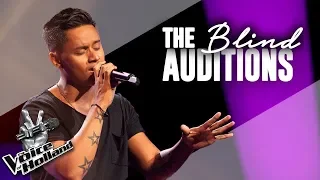 Earl Scott sing "Versace On The Floor" in The Blind Auditions of The Voice of Holland Season 9