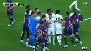 Vinicius Jr dribbles past everyone vs Barcelona & ends with a fight!