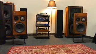 TOP VINTAGE HIFI! Legendary AR10 Loudspeakers