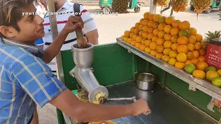 HARDWORKING BOY Selling Fruits Juice on the Street For 30Rs | Laxmi Juice Wala