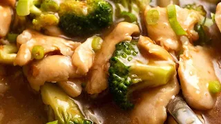 Chicken Broccoli Stir Fry (extra saucy!)