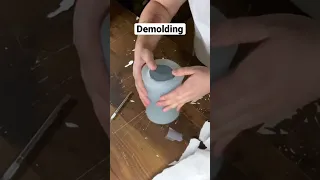 Demolding a silicone mold. #moldmaking #moldmaker #maker #howtomake #howto #timelapse