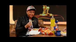 Dennis bringt Raab Currywurst mit - TV total