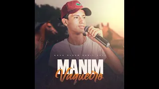 MANIM VAQUEIRO-TODA NOITE EU DURMO OLHANDO A SUA FOTO NO PAPEL DE PAREDE DO MEU CELULAR.