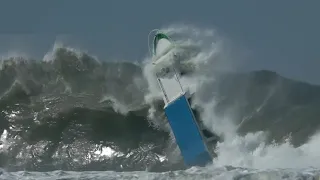 20 Rogue Waves You Wouldn't Believe If Not Filmed