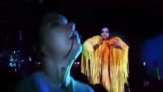 Björk - Mouth Mantra (Vulnicura Live)