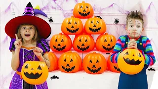 Diana and Roma Trick or Treat Halloween Adventure!