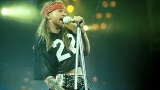 Guns n Roses - Don't Cry (Live at Paris 1992)