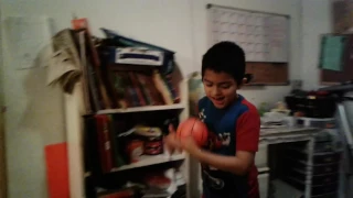 1on1 vs my little brother!!!!!!!!!! mini basket ball