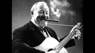 Burl Ives - I Know An Old Lady