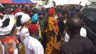 Ebonyi State Governor's wife ushered into an occasion by over 6,000 youths and women