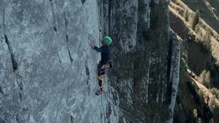 Lead Rope Soloing with two REVOs and two ropes. Taking a fall.