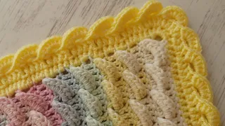 Quick and easy crochet baby blanket maggot pattern for beginners - 3D Crochet Blanket Pattern