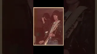 Ramones ~ It‘s a long way back