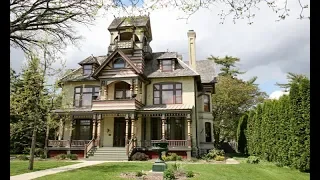 This Beautiful Victorian Mansion Is For Sale For Cheap, Because It’s Extremely Haunted.