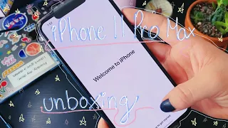 iphone 11 pro max unboxing + accessories