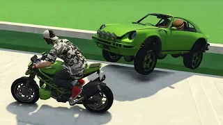 MOTO CON TURBO vs COCHE!! - CORRE O TE ATROPELLO!! - MINIJUEGO (GTA V ONLINE) - Kosi023