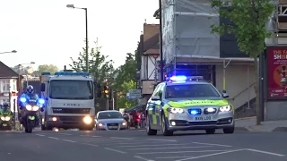 London Metropolitan Police Escorting Army EOD Team