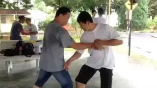 Tai Chi Push Hand 022 / 太极推手022 ( Sim VS You Kong )