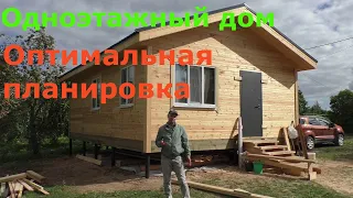 Одноэтажный дом 6 x 8.5 из бруса под ключ. Недорогой дом на винтовых сваях.