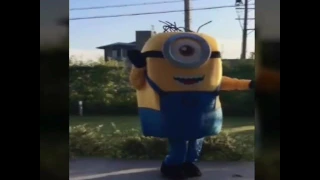 ミニオンズ minions 自宅でダンスして調子乗ってたら落ちた