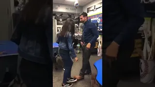 This teacher and a student created a handshake throughout the entire school year 👏