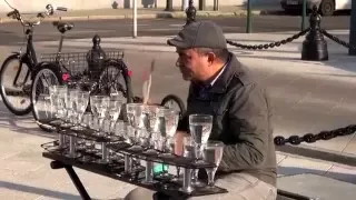 Playing with water glasses | Игра на бокалах с водой
