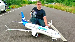 WOW !!! RC BOEING 737 MAX 8 FREEWING AL37 SCALE MODEL ELECTRIC AIRLINER / TWO SHOW FLIGHTS