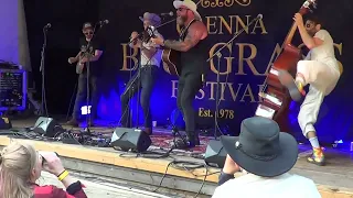 Hogslop stringband performs at Grenna bluegrass festival 20 aug 2022