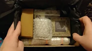 Box of Shadows, Supreme unboxing!