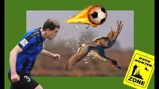 "Duck hunting" on football field /"Утиная охота" Валерия Цховребова