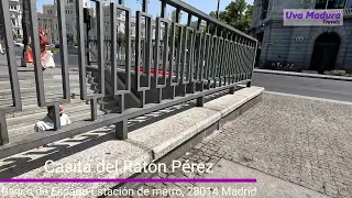 La Puerta de la Casita del RATONCITO PEREZ en Madrid España