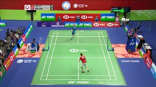 Hong Kong's Lee Cheuk Yiu used the great home support to dominate Axelsen