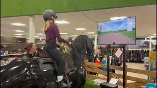 I rode a horse simulator!🤍