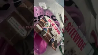 UNBOXING the exclusive PINK glitter CROCS💖