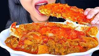 ASMR 🦀 KING CRAB SEAFOOD BOIL MUKBANG (Eating Sounds) ASMR Phan