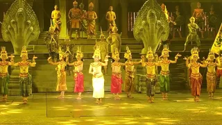 របាំអប្សរានៅអាណាចក្រអង្គរ​ Angkor dynasty show(6)