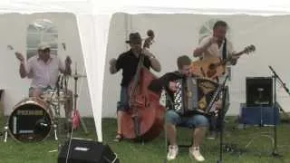 Accordion, Sören Brix performing "Cavaquinho"